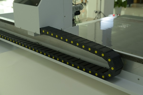 डिजिटल नमूना प्लॉटर काटने की मशीन वी कट ग्रे बोर्ड